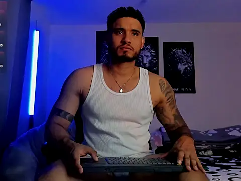 Snapshot of Austin_torres_ chatting on October 17, 2:26 am Austin torres online show from October 17, 2:26 am