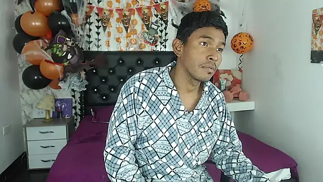 Snapshot of Adam_Morgan2 chatting on October 14, 4:19 am Adam Morgan2 online show from October 14, 4:19 am