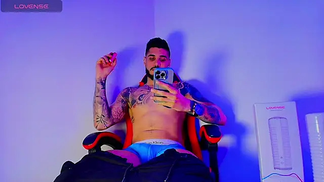 Snapshot of amodeus_bael_ chatting on October 16, 5:37 am amodeus bael online show from October 16, 5:37 am