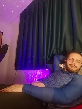 EyesNeverLies online show from March 3, 10:38 pm