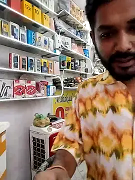 Snapshot of avi007p chatting on September 26, 10:46 am avi007p online show from September 26, 10:46 am