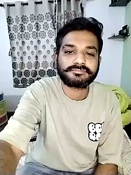 Snapshot of avi007p chatting on October 5, 1:53 am avi007p online show from October 5, 1:53 am