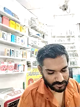 Snapshot of avi007p chatting on October 6, 1:16 pm avi007p online show from October 6, 1:16 pm
