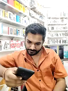 Snapshot of avi007p chatting on September 24, 3:54 pm avi007p online show from September 24, 3:54 pm