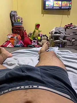 Luisfenaso online show from February 7, 3:24 am