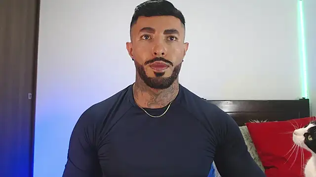 andrea de lucaa online show from April 29, 3:33 am