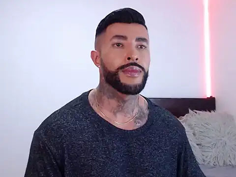 andrea de lucaa online show from October 16, 2:19 am