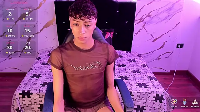Snapshot of owen_sexy25 chatting on September 30, 8:34 pm owen sexy25 online show from September 30, 8:34 pm