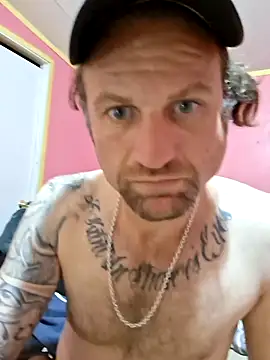 bearded cross online show from March 27, 1:23 pm