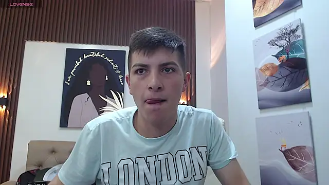 Snapshot of taner_king chatting on September 28, 3:15 am taner king online show from September 28, 3:15 am