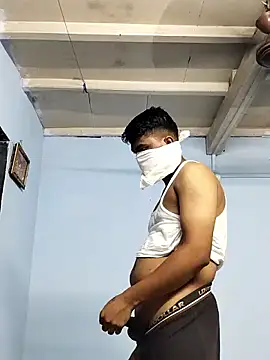 Snapshot of yournaughtysam chatting on September 8, 2:27 pm yournaughtysam online show from September 8, 2:27 pm