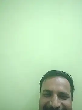 Snapshot of vardh033 chatting on October 3, 5:07 pm vardh033 online show from October 3, 5:07 pm