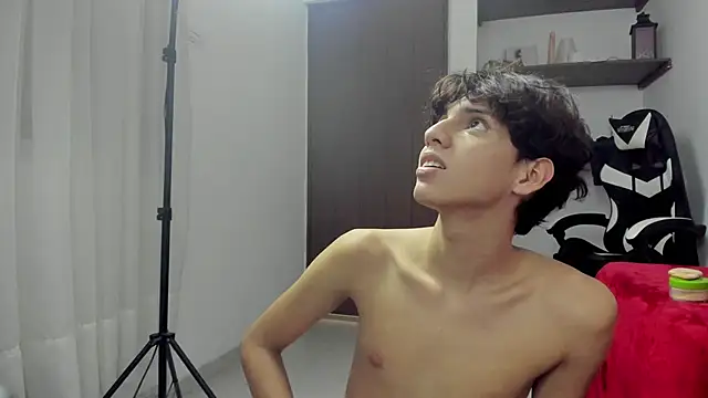 lightboy0 online show from September 11, 3:22 pm