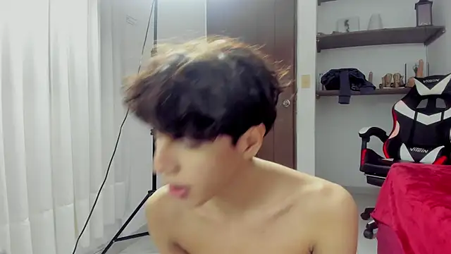 lightboy0 online show from September 23, 1:54 pm