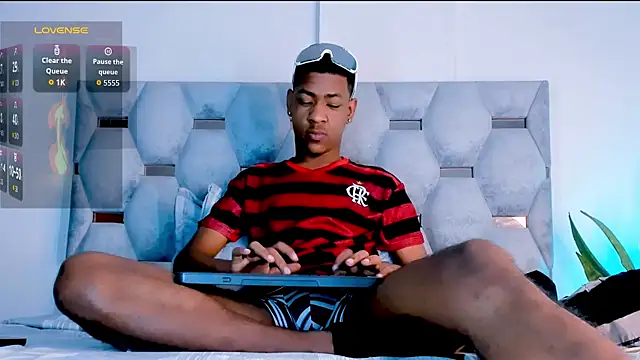 tiago xxx  online show from November 7, 8:56 pm