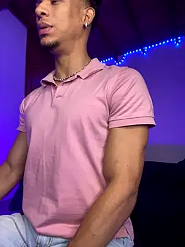 Snapshot of RickKrong_ chatting on October 14, 4:52 am RickKrong online show from October 14, 4:52 am