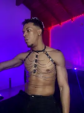 Snapshot of RickKrong_ chatting on November 2, 1:10 am RickKrong online show from November 2, 1:10 am