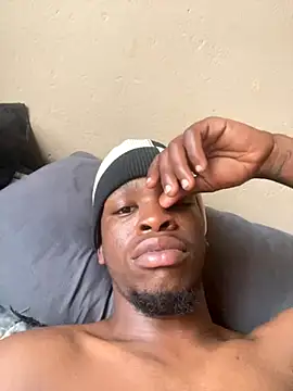 Snapshot of Kgaogelo18 chatting on October 28, 11:34 am Kgaogelo18 online show from October 28, 11:34 am