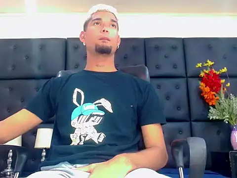 StivBigCock online show from October 28, 2:03 am