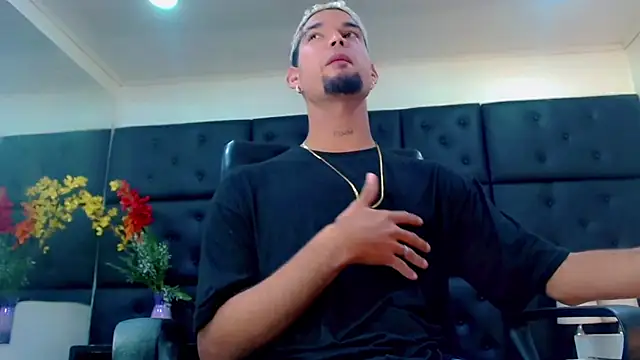 StivBigCock online show from November 4, 2:12 am