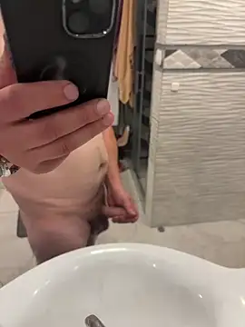 Snapshot of 123plmnbvcxz chatting on October 13, 8:48 pm 123plmnbvcxz online show from October 13, 8:48 pm