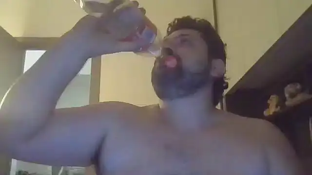 giuseppelovisi85 online show from October 19, 8:01 pm