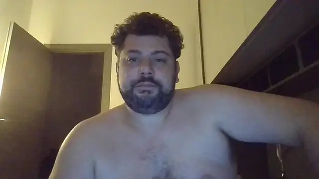 giuseppelovisi85 online show from October 23, 10:46 pm