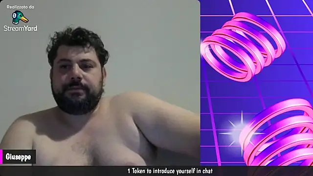 giuseppelovisi85 online show from October 31, 8:34 pm