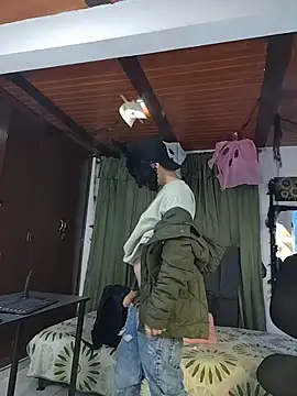 abnerdam01 online show from October 31, 12:41 pm