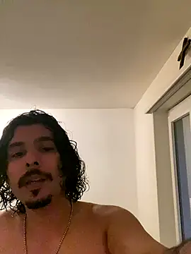 Snapshot of daddyvibes chatting on October 12, 5:23 am daddyvibes online show from October 12, 5:23 am
