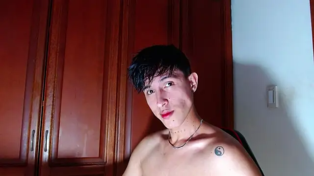 Snapshot of rowanbigboy23 chatting on September 20, 4:01 am rowanbigboy23 online show from September 20, 4:01 am