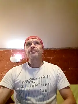 Snapshot of Kuba_Gd chatting on October 8, 3:22 am Kuba Gd online show from October 8, 3:22 am