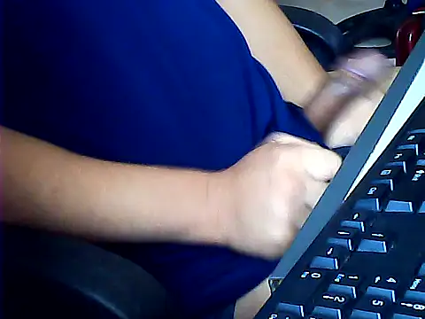 hotboydon2495 online show from October 29, 7:44 am