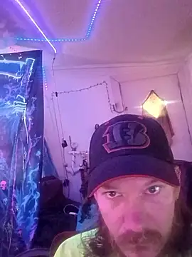 Poundtown1226 online show from May 26, 9:11 pm