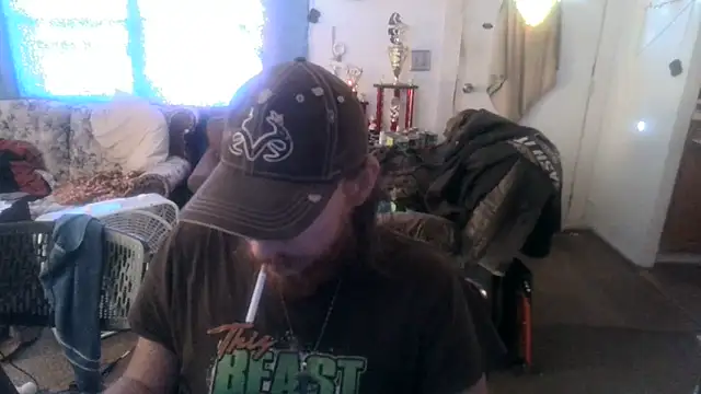 Snapshot of Poundtown1226 chatting on September 15, 5:25 pm Poundtown1226 online show from September 15, 5:25 pm