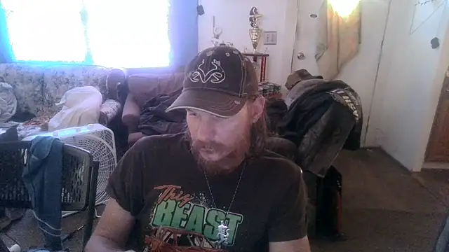 Snapshot of Poundtown1226 chatting on September 16, 7:25 pm Poundtown1226 online show from September 16, 7:25 pm