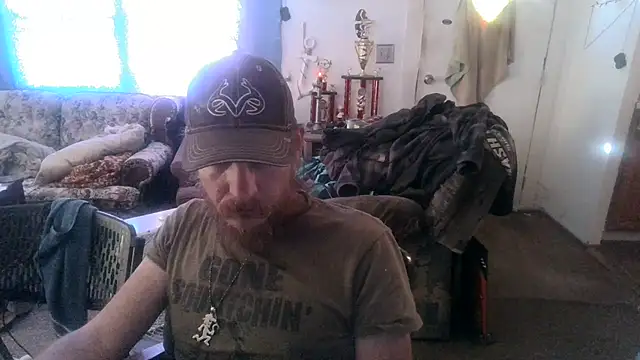 Snapshot of Poundtown1226 chatting on September 18, 6:10 pm Poundtown1226 online show from September 18, 6:10 pm