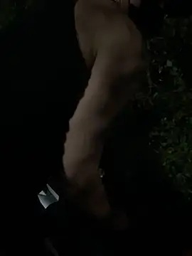 anhkiet huang online show from April 20, 1:24 pm