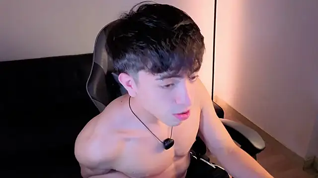 onlinenico online show from April 1, 9:56 pm