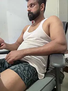 Vineeth3906 online show from March 26, 3:05 pm