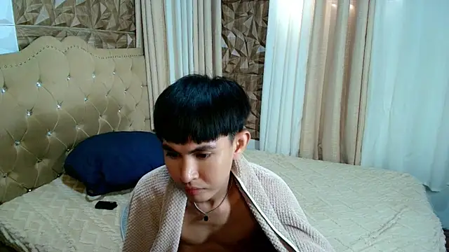 xxxhugecocktwinkxxx online show from February 3, 2:53 am