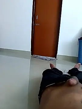 sexyboywhite online show from October 13, 4:07 am