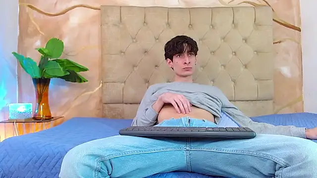 Luke Carter online show from April 7, 5:13 pm