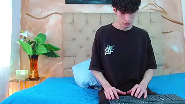 Luke Carter online show from April 2, 1:41 pm