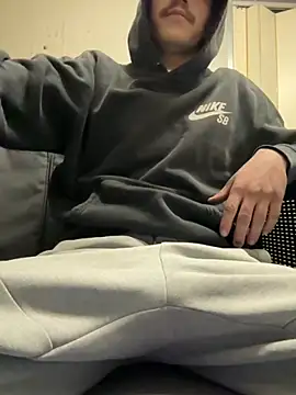 Snapshot of 420boy__ chatting on October 20, 10:52 am 420boy   online show from October 20, 10:52 am