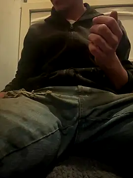 Snapshot of 420boy__ chatting on October 24, 4:42 pm 420boy   online show from October 24, 4:42 pm