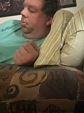 Stephanie1984 online show from April 4, 7:00 pm