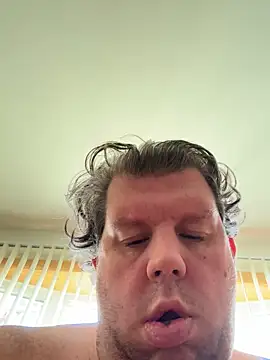 Snapshot of Stephanie1984 chatting on October 15, 12:35 pm Stephanie1984 online show from October 15, 12:35 pm