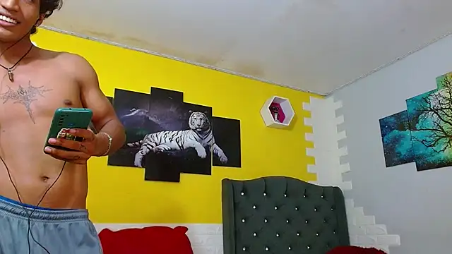 bull cam online show from October 20, 5:28 pm