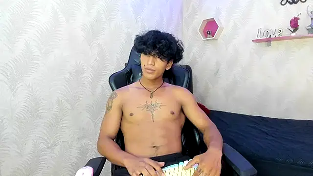 bull cam online show from November 22, 7:13 pm